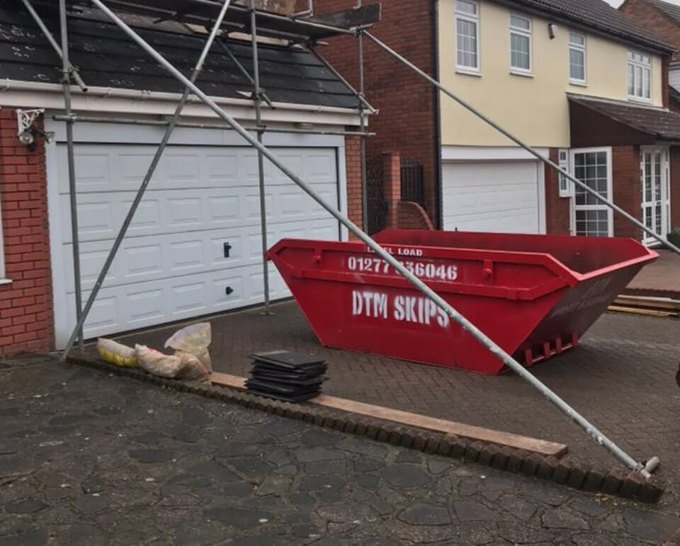 skip hire pitsea